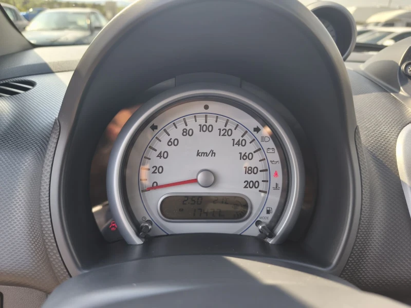 Suzuki Splash 1.2i, снимка 10 - Автомобили и джипове - 52692585
