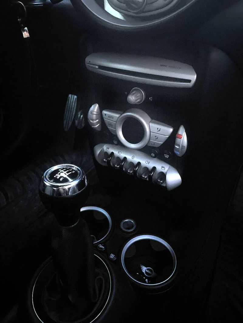 Mini Cooper s 1.6, снимка 9 - Автомобили и джипове - 52356114