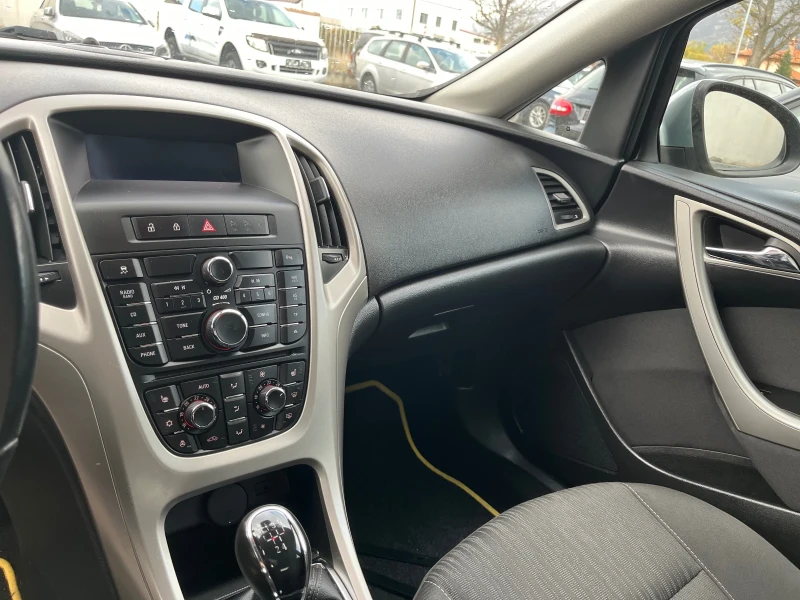 Opel Astra 1.3 eco flex, снимка 6 - Автомобили и джипове - 52577955