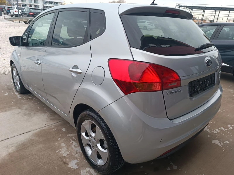 Kia Venga 1.4 CRDI, снимка 6 - Автомобили и джипове - 52679304