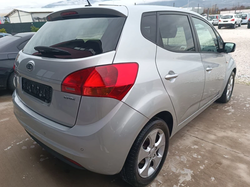 Kia Venga 1.4 CRDI, снимка 4 - Автомобили и джипове - 52679304