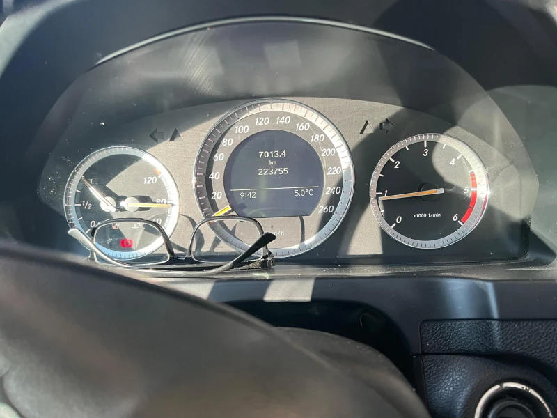 Mercedes-Benz C 200, снимка 7 - Автомобили и джипове - 52858840