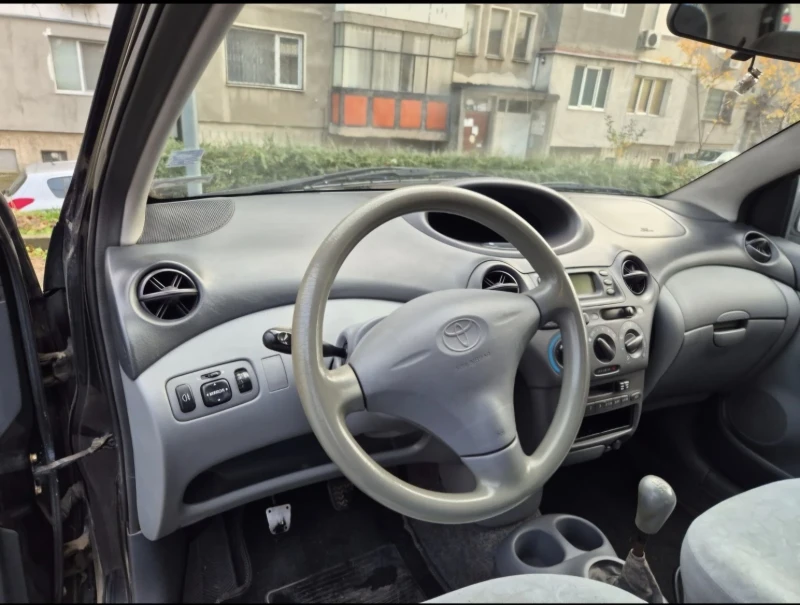 Toyota Yaris, снимка 6 - Автомобили и джипове - 52898376