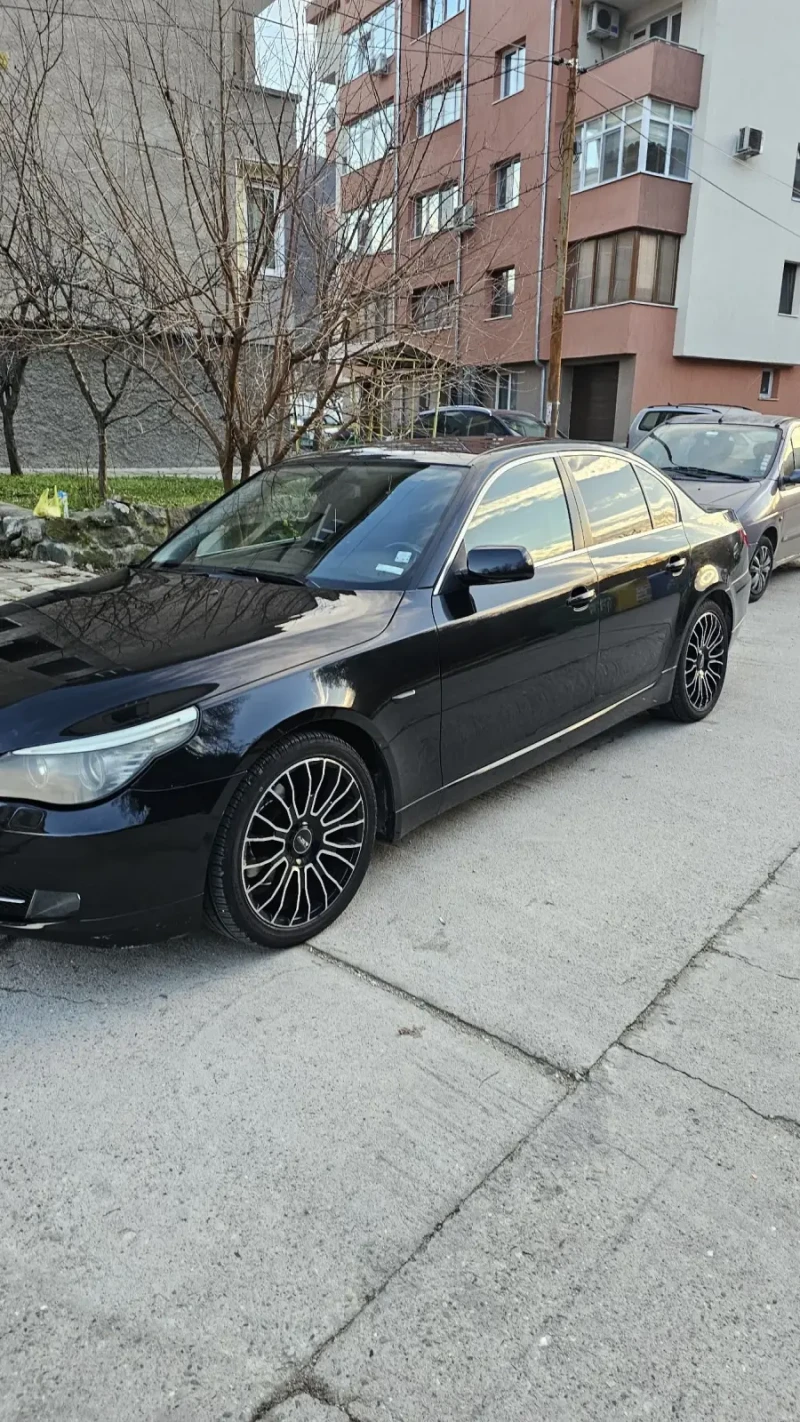 BMW 523 Facelift, снимка 2 - Автомобили и джипове - 53168460
