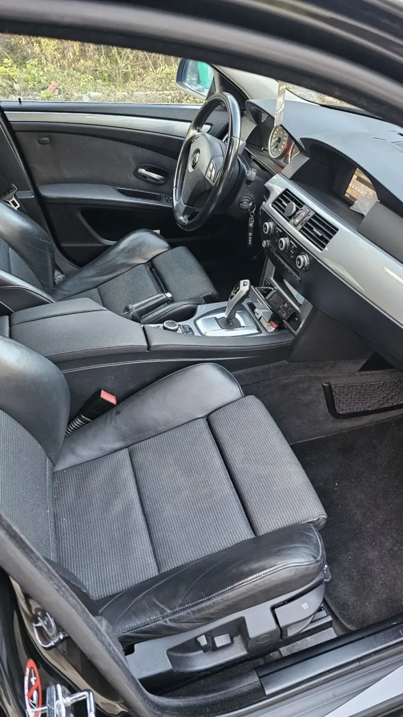 BMW 523 Facelift, снимка 6 - Автомобили и джипове - 53168460