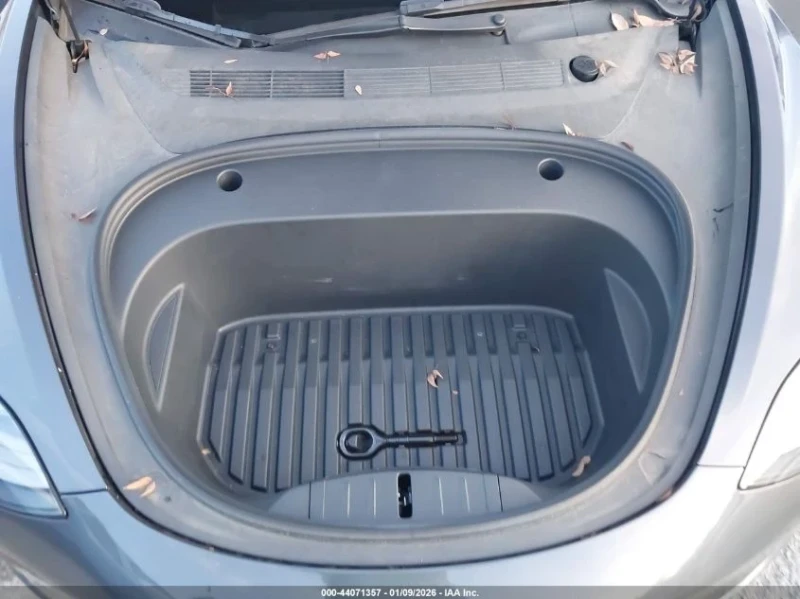 Tesla Model 3, снимка 9 - Автомобили и джипове - 53591057