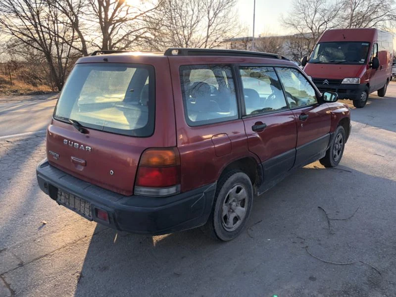 Subaru Forester 2.0i, снимка 4 - Автомобили и джипове - 24195290