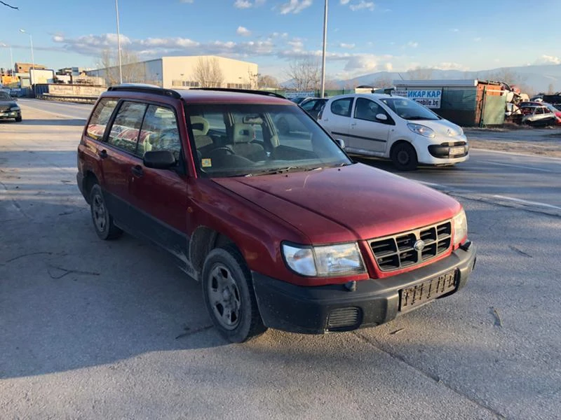 Subaru Forester 2.0i, снимка 1 - Автомобили и джипове - 24195290