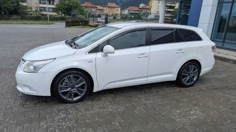 Toyota Avensis - 11800 лв. - 96421945 1