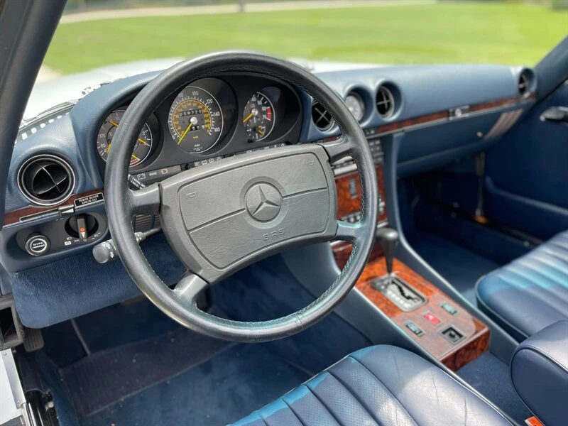 Mercedes-Benz SL 560, снимка 5 - Автомобили и джипове - 52478483