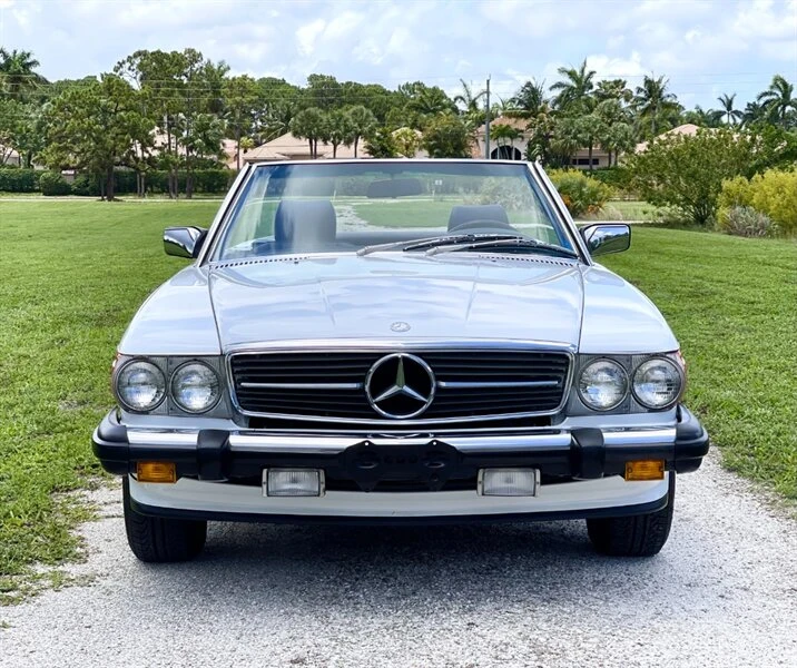 Mercedes-Benz SL 560