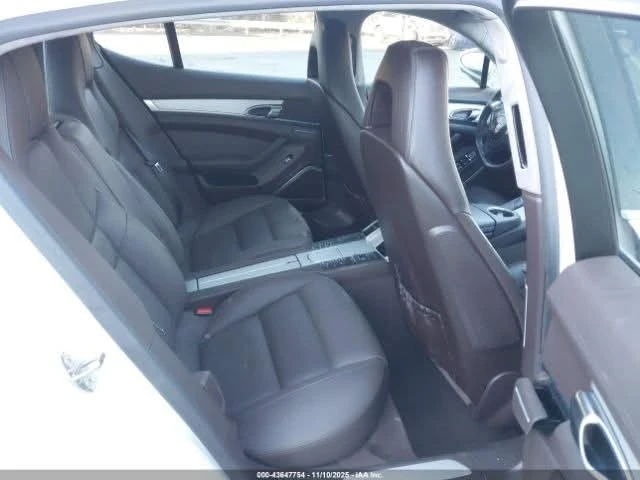 Porsche Panamera TURBO, снимка 11 - Автомобили и джипове - 53005129