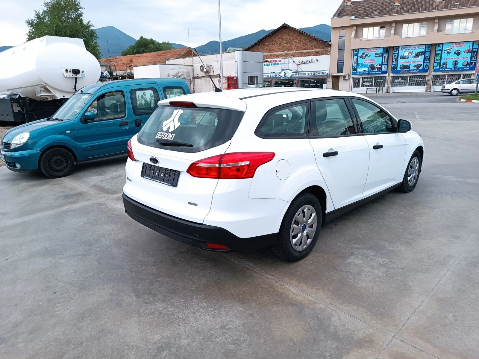 Ford Focus 1.0 Ecoboost EURO6 - изображение 3