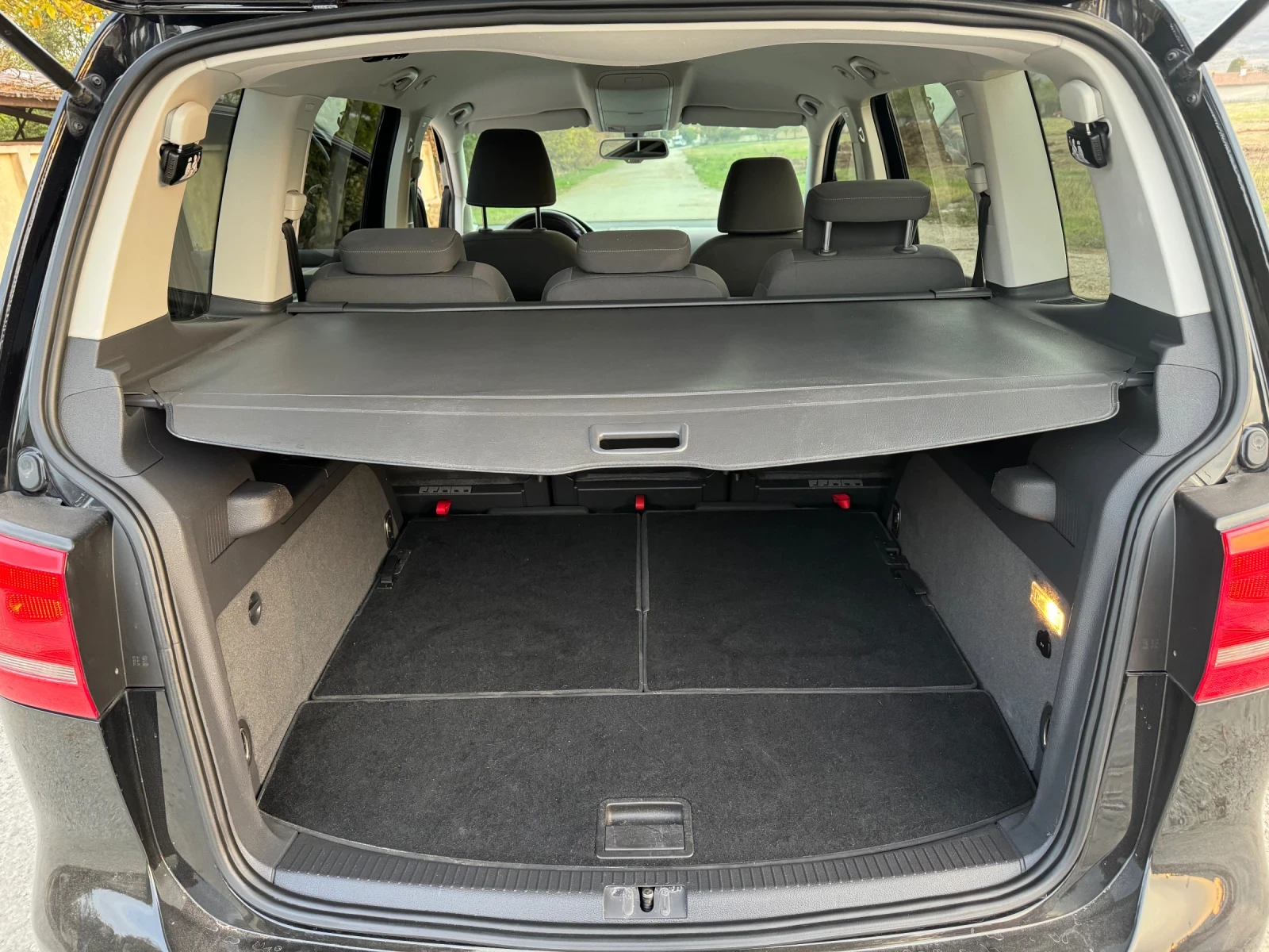 VW Touran 2.0 140 кс - изображение 8