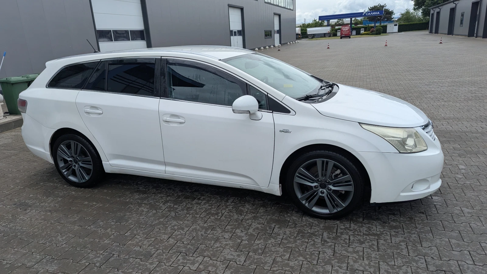 Toyota Avensis  - изображение 3