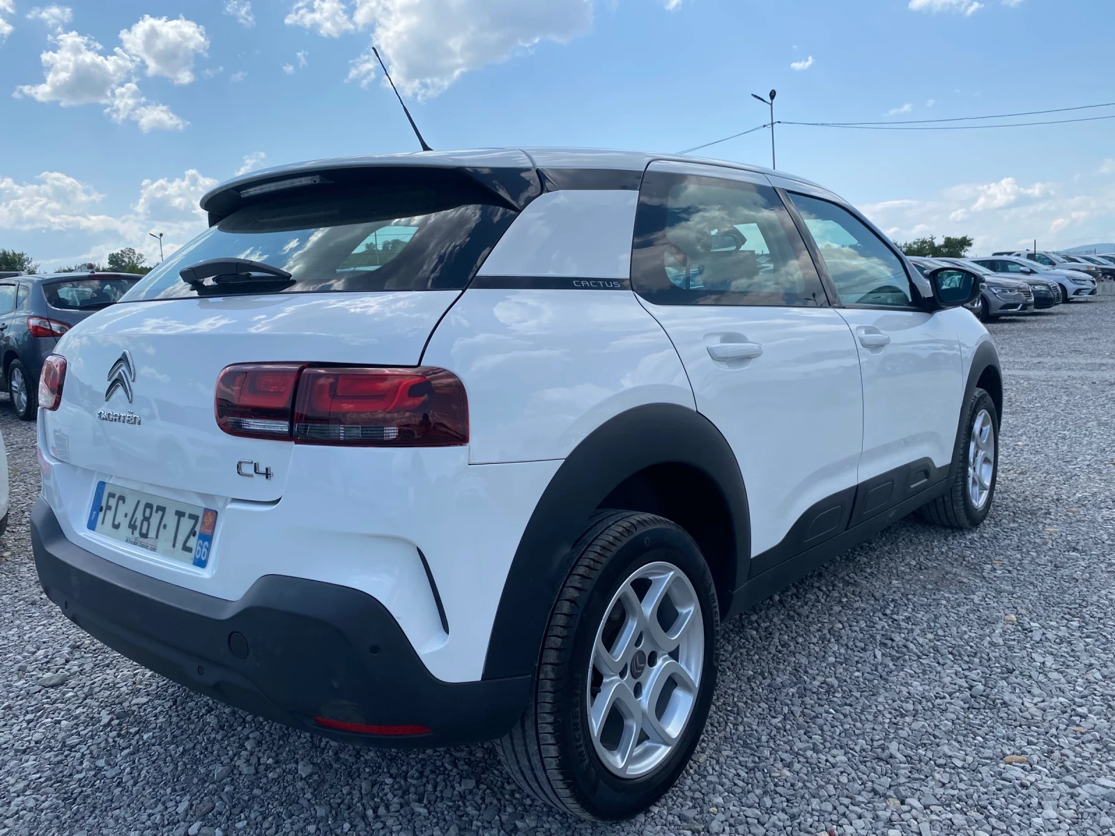 Citroen C4 Cactus 1.2i 2018/12M AUTOMATIC 73433Km EVRO6B - изображение 3
