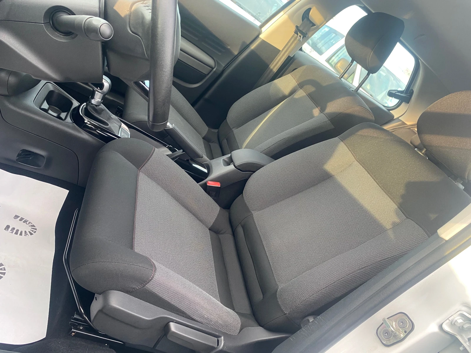 Citroen C4 Cactus 1.2i 2018/12M AUTOMATIC 73433Km EVRO6B | Mobile.bg — изображение 11