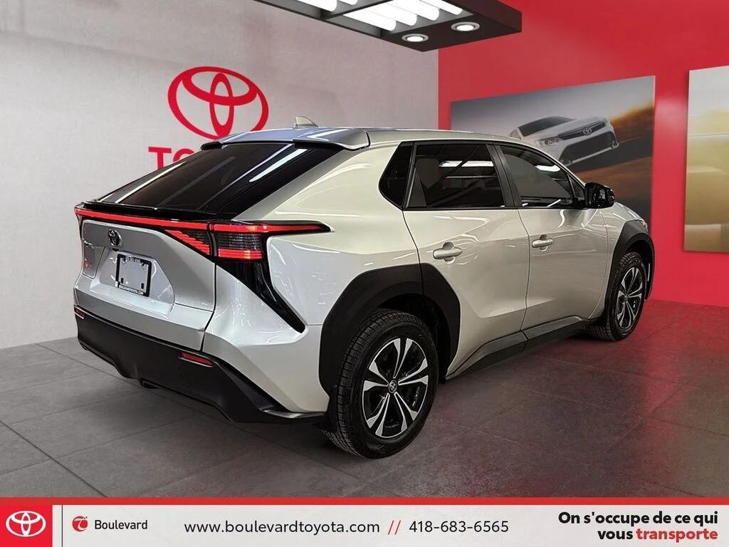 Toyota bZ4X One Owner* Подгрев* Bluetooth* От представителство - изображение 3