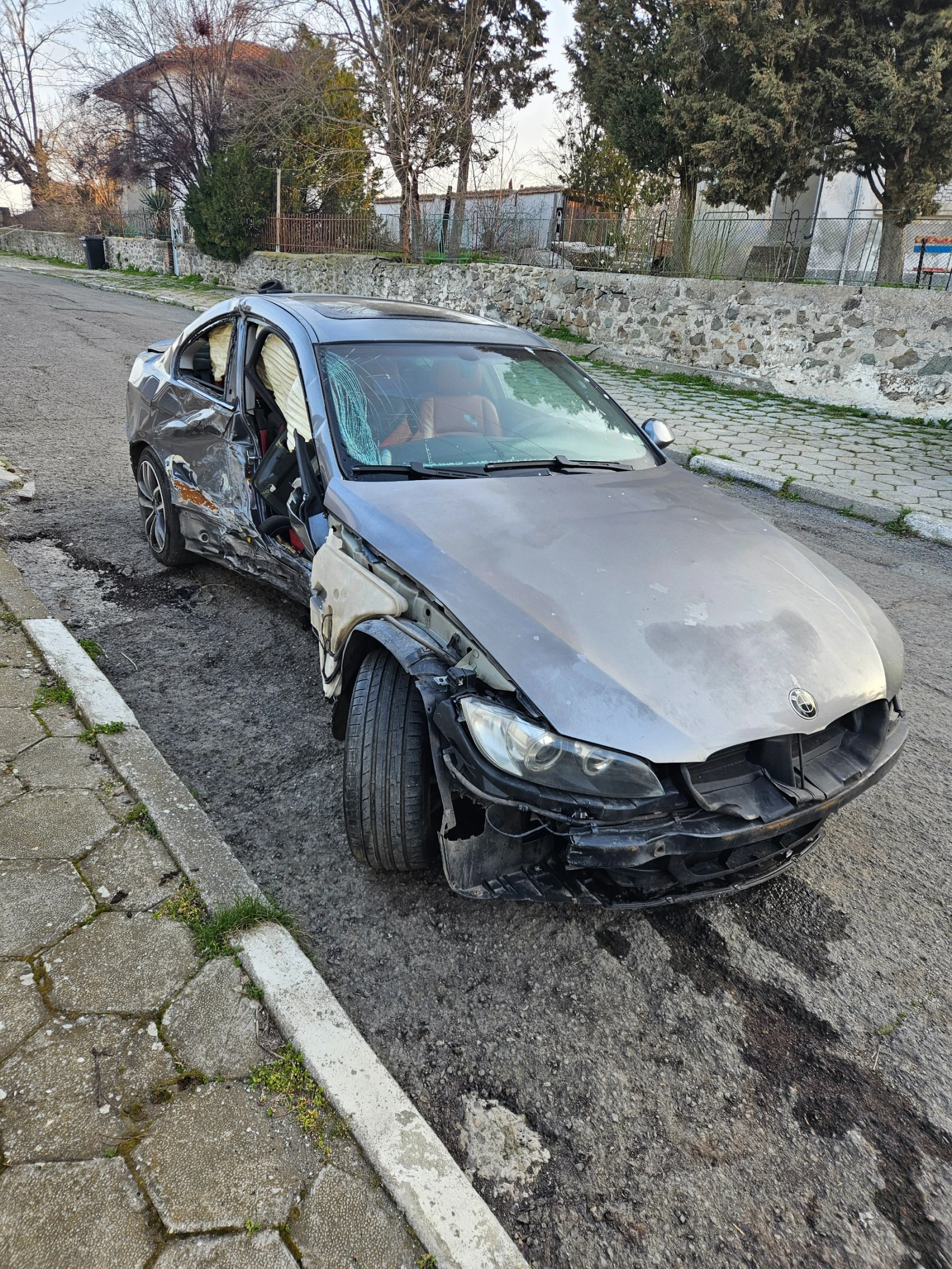 BMW 330, снимка 2 - Автомобили и джипове - 53927831