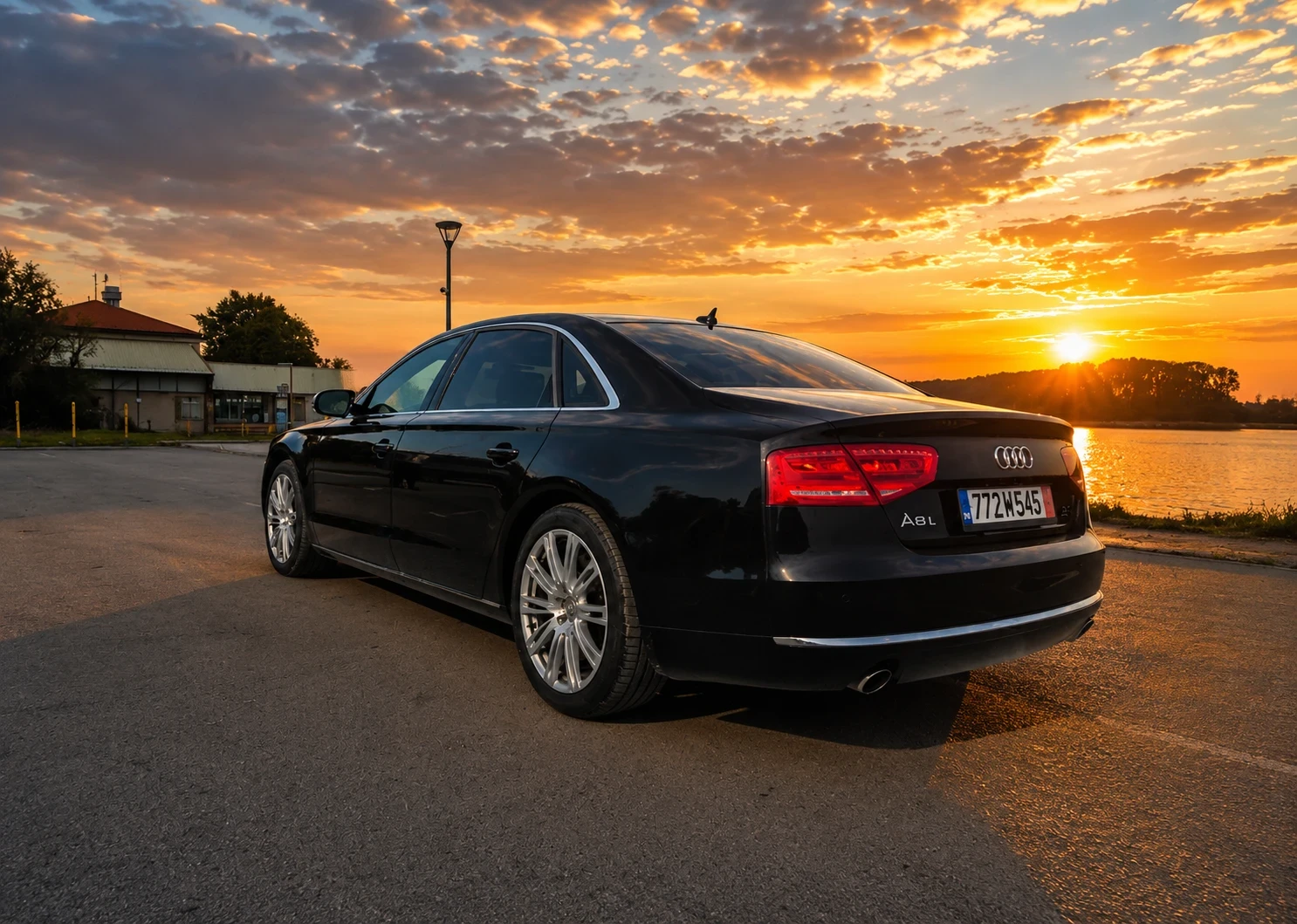 Audi A8, снимка 3 - Автомобили и джипове - 54583258