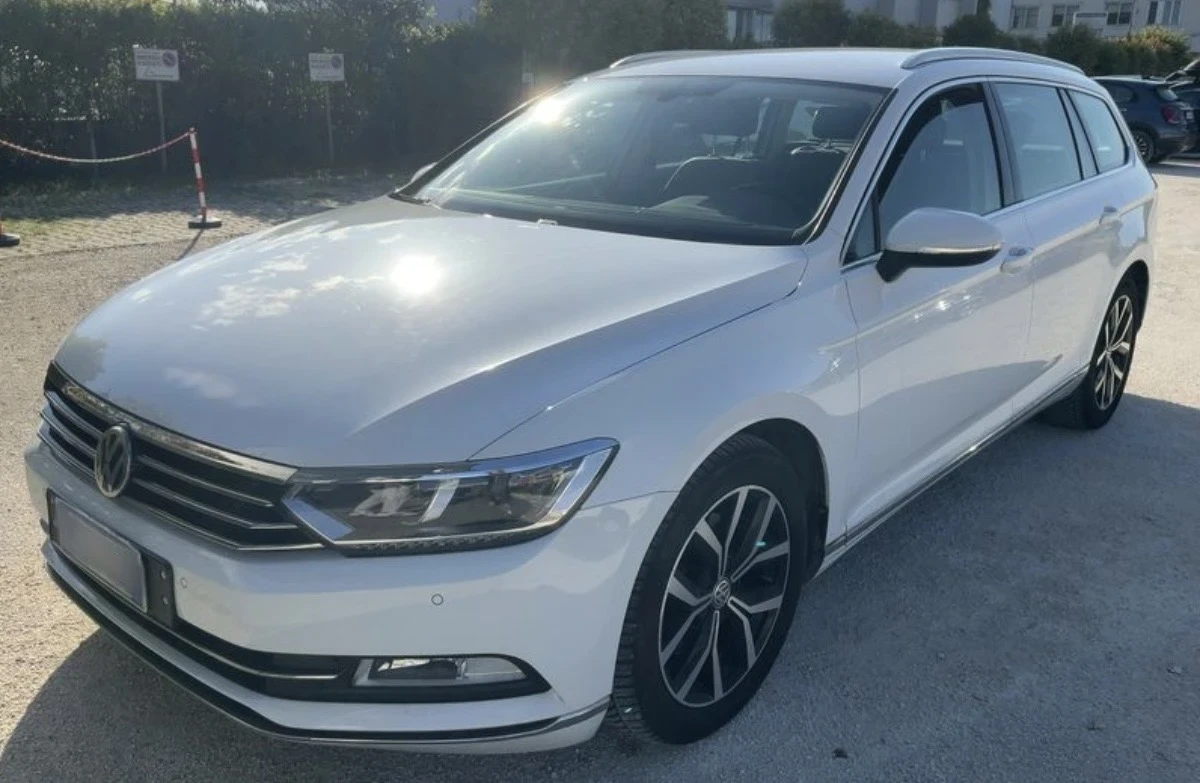 VW Passat DIGITAL DSG ОЧАКВАН ВНОС, снимка 2 - Автомобили и джипове - 54644975