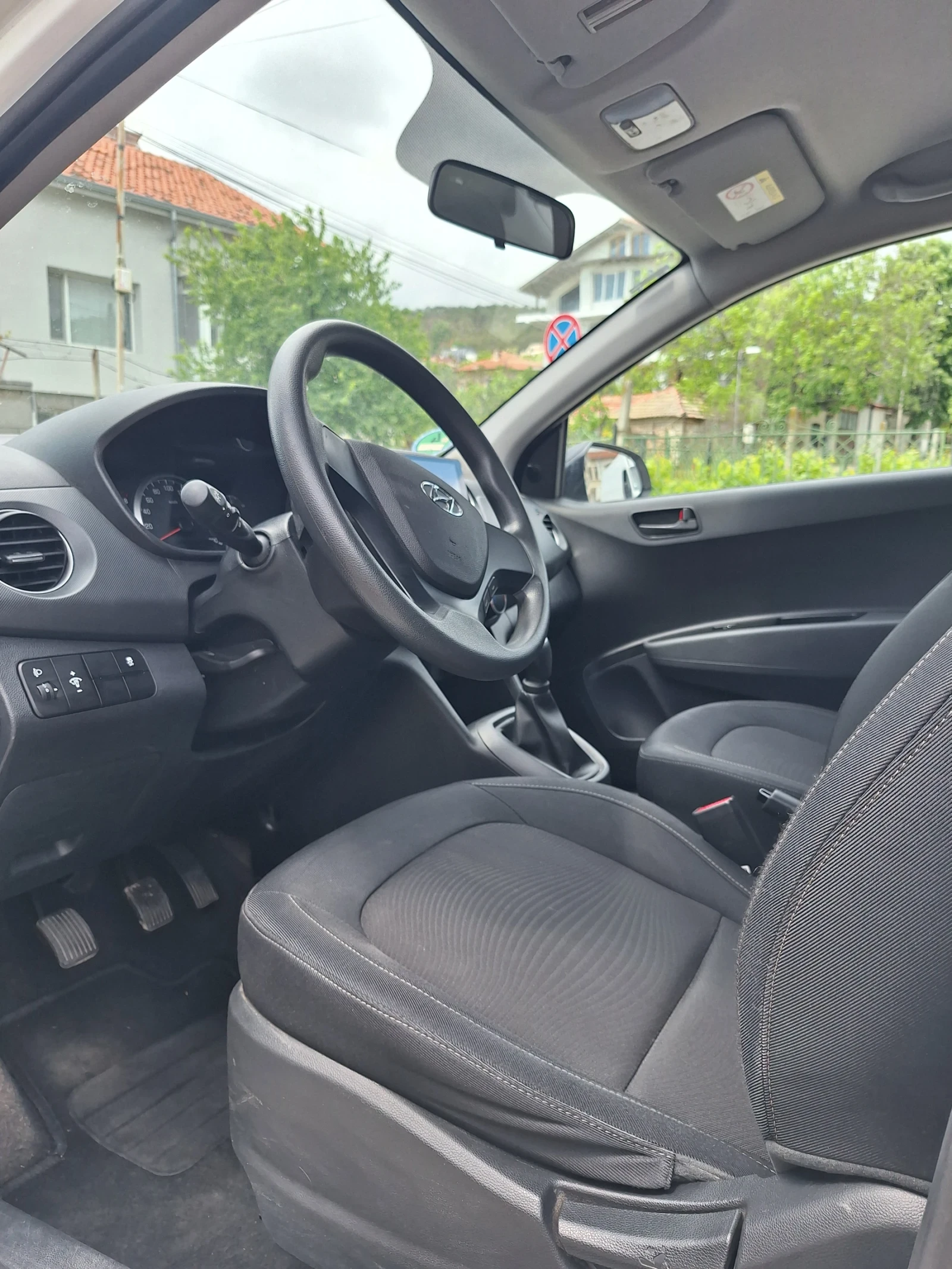 Hyundai I10, снимка 6 - Автомобили и джипове - 54702245