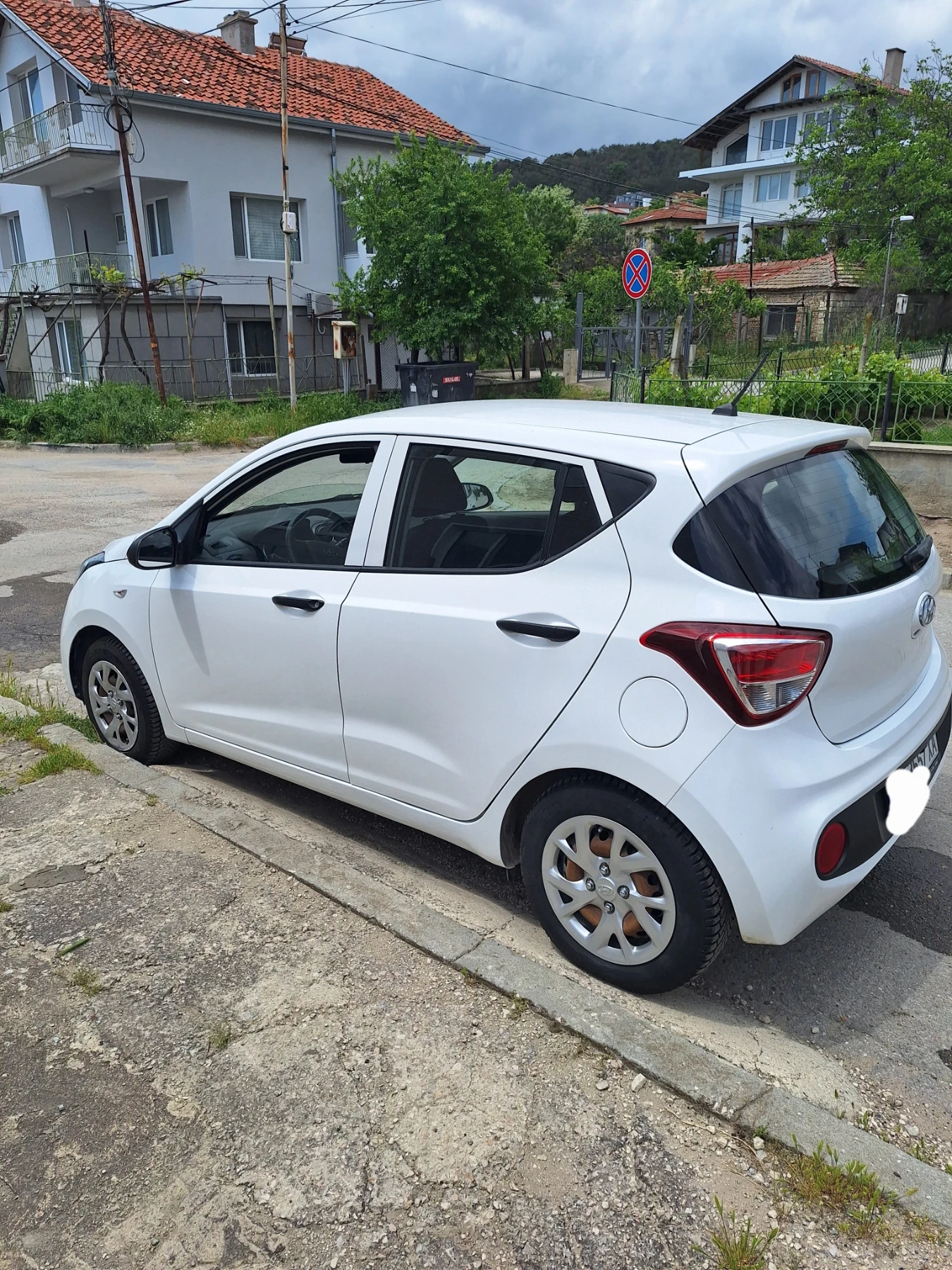 Hyundai I10, снимка 3 - Автомобили и джипове - 54702245