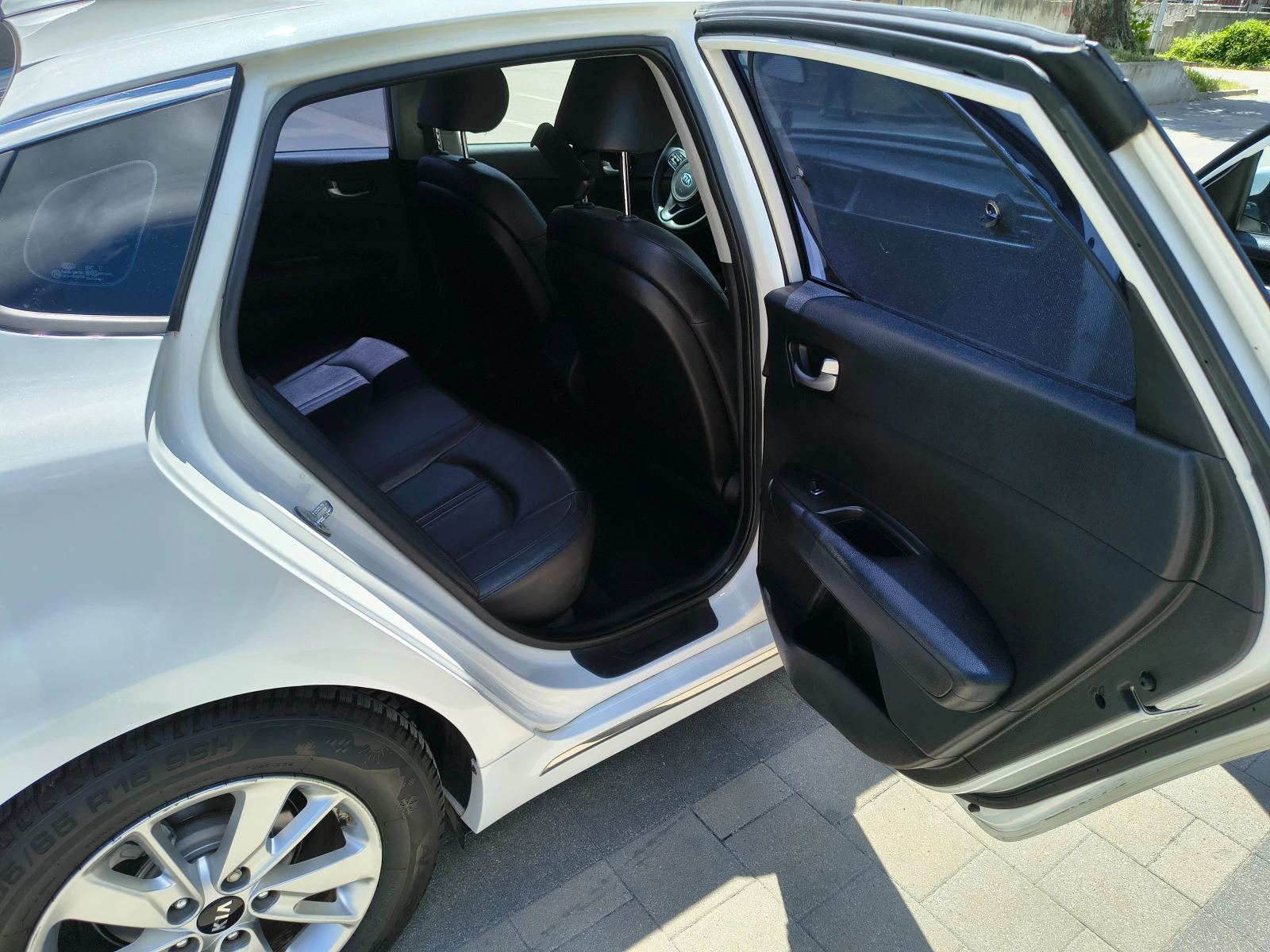 Kia K5, снимка 13 - Автомобили и джипове - 54912544