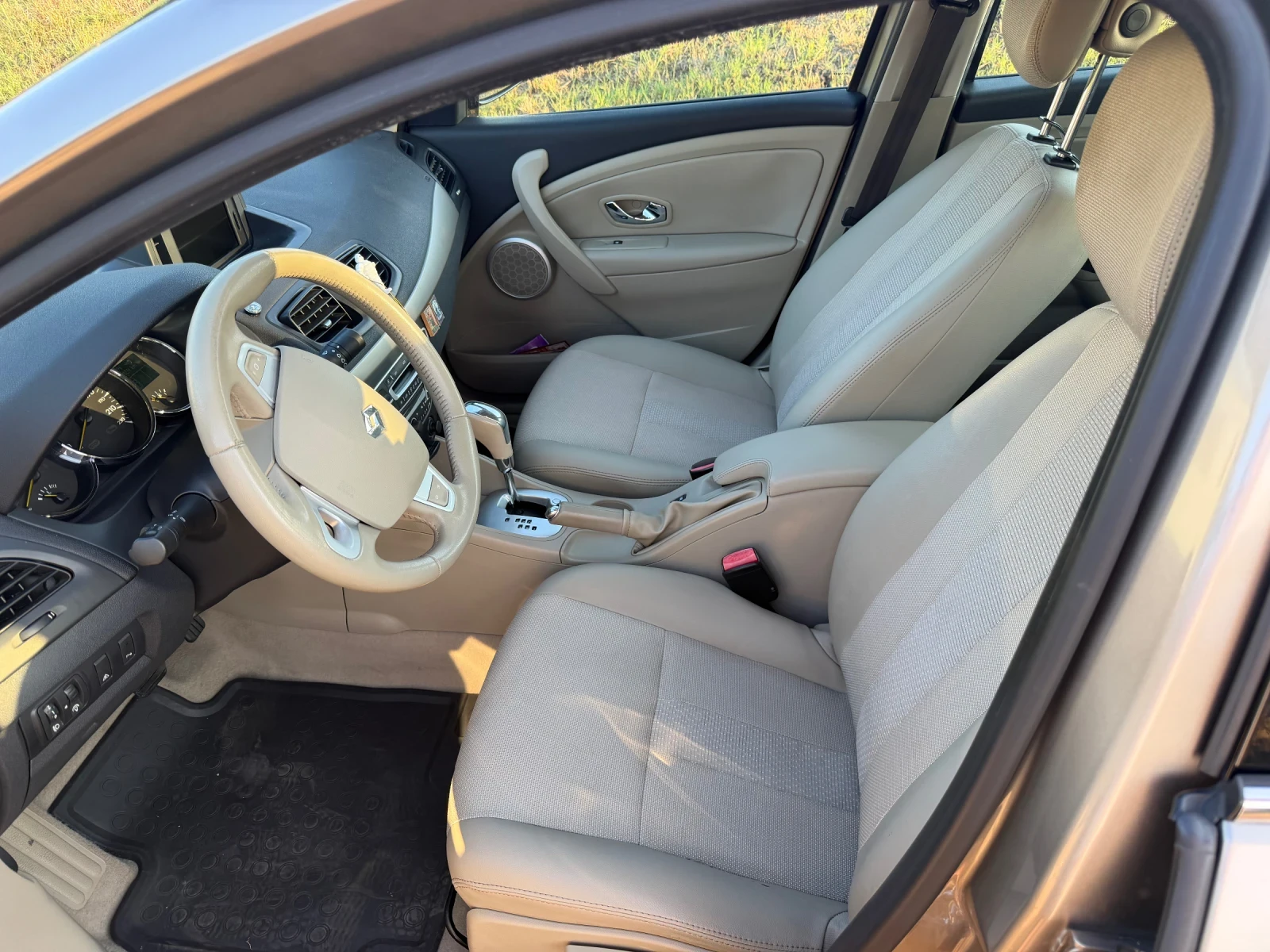 Renault Fluence 1.5 dCi AUT ����� ���������� | Mobile.bg � ����������� 9