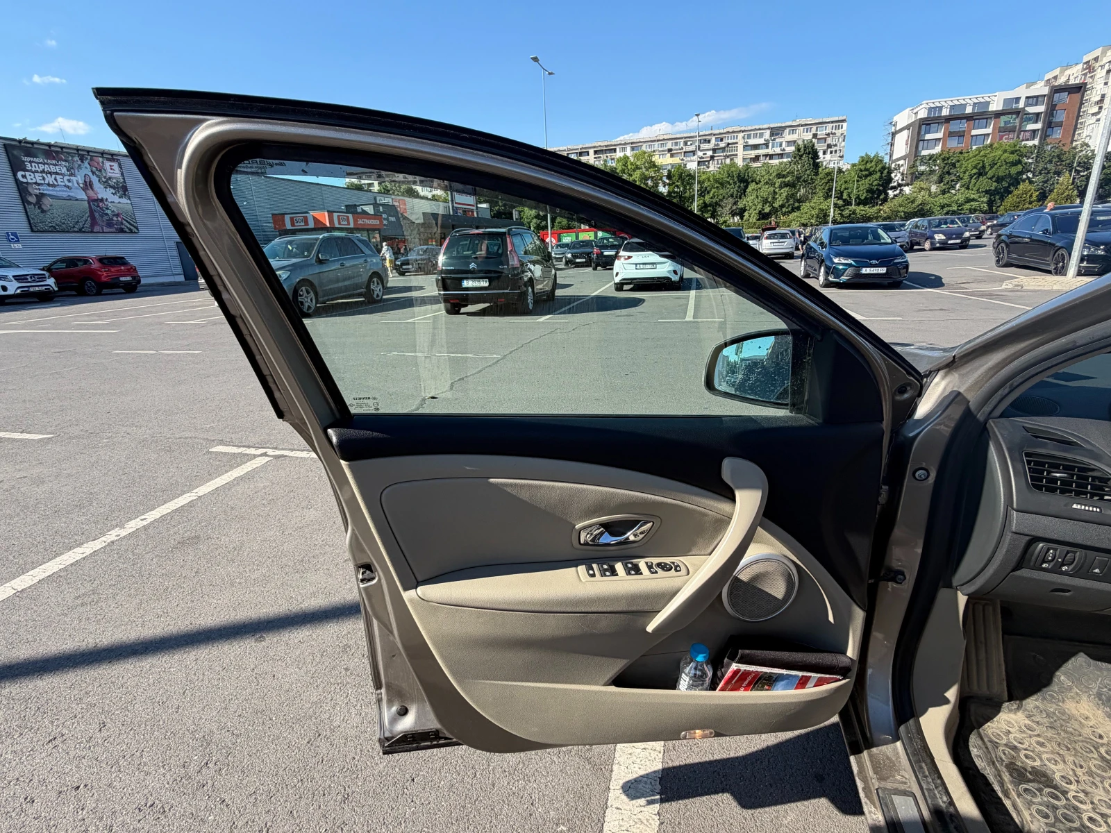 Renault Fluence 1.5 dCi AUT първи собственик, снимка 12 - Автомобили и джипове - 54973395