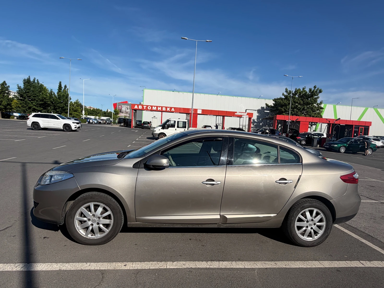 Renault Fluence 1.5 dCi AUT първи собственик, снимка 4 - Автомобили и джипове - 54973395