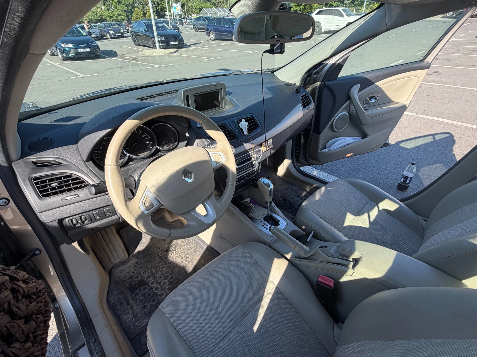 Renault Fluence 1.5 dCi AUT първи собственик, снимка 11 - Автомобили и джипове - 54973395