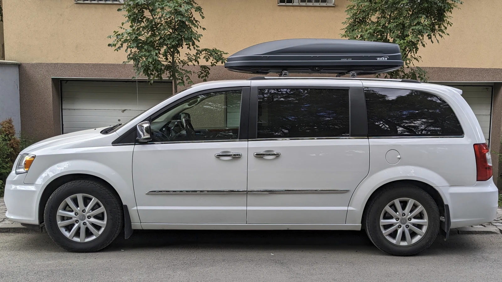 Chrysler Town and Country Limited, снимка 14 - Автомобили и джипове - 55050029