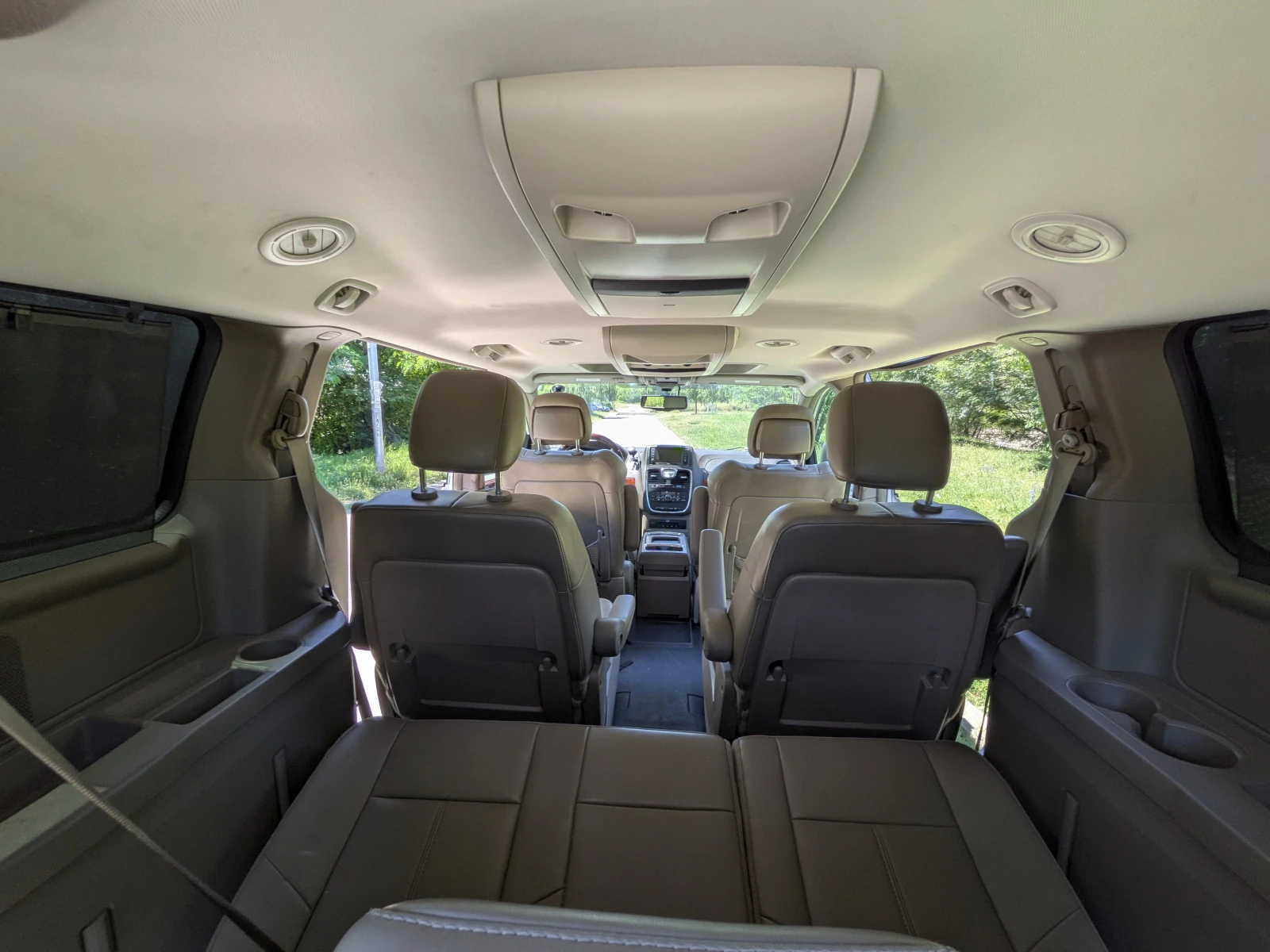 Chrysler Town and Country Limited, снимка 7 - Автомобили и джипове - 55050029