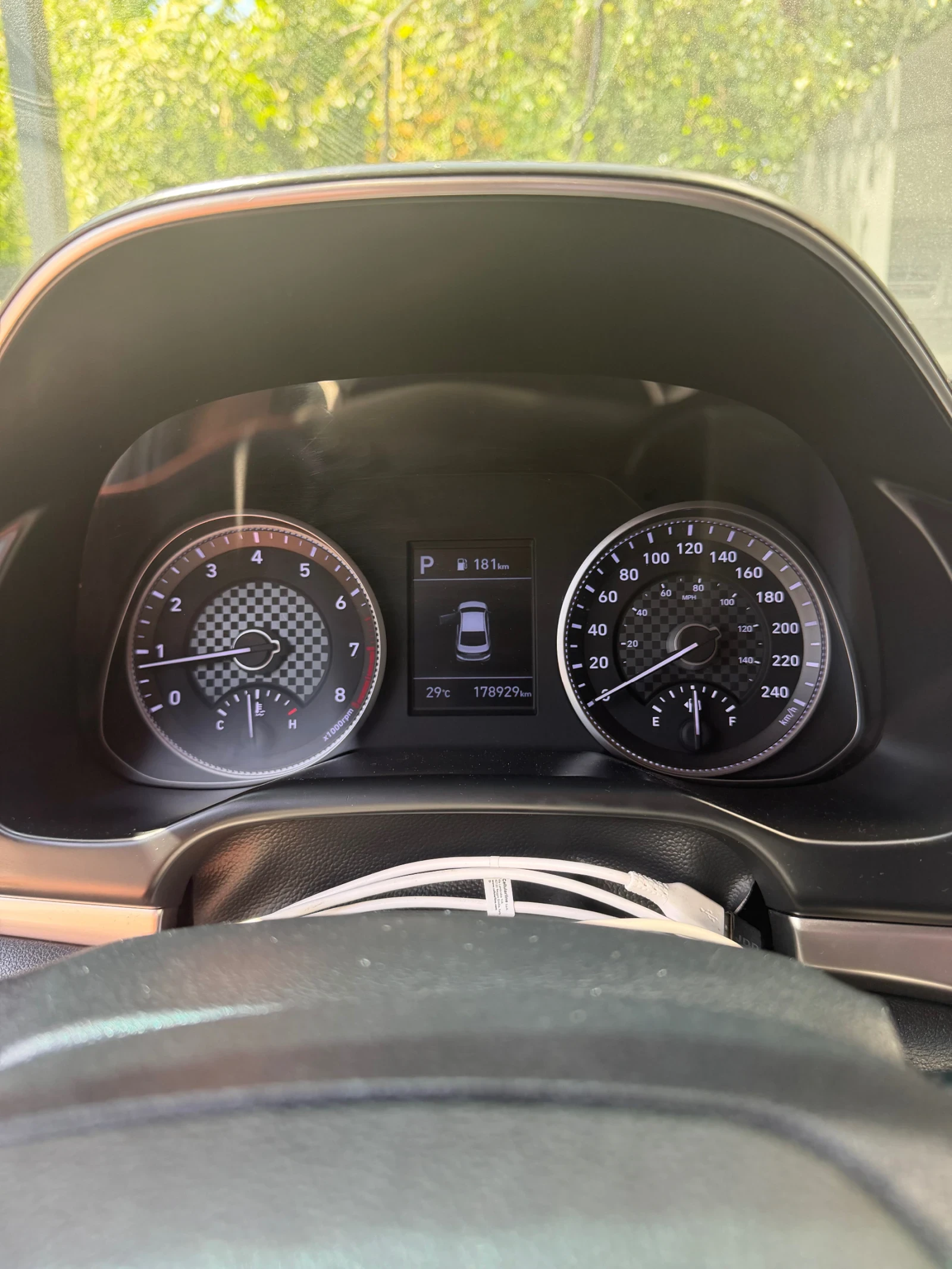 Hyundai Elantra, снимка 9 - Автомобили и джипове - 55395186