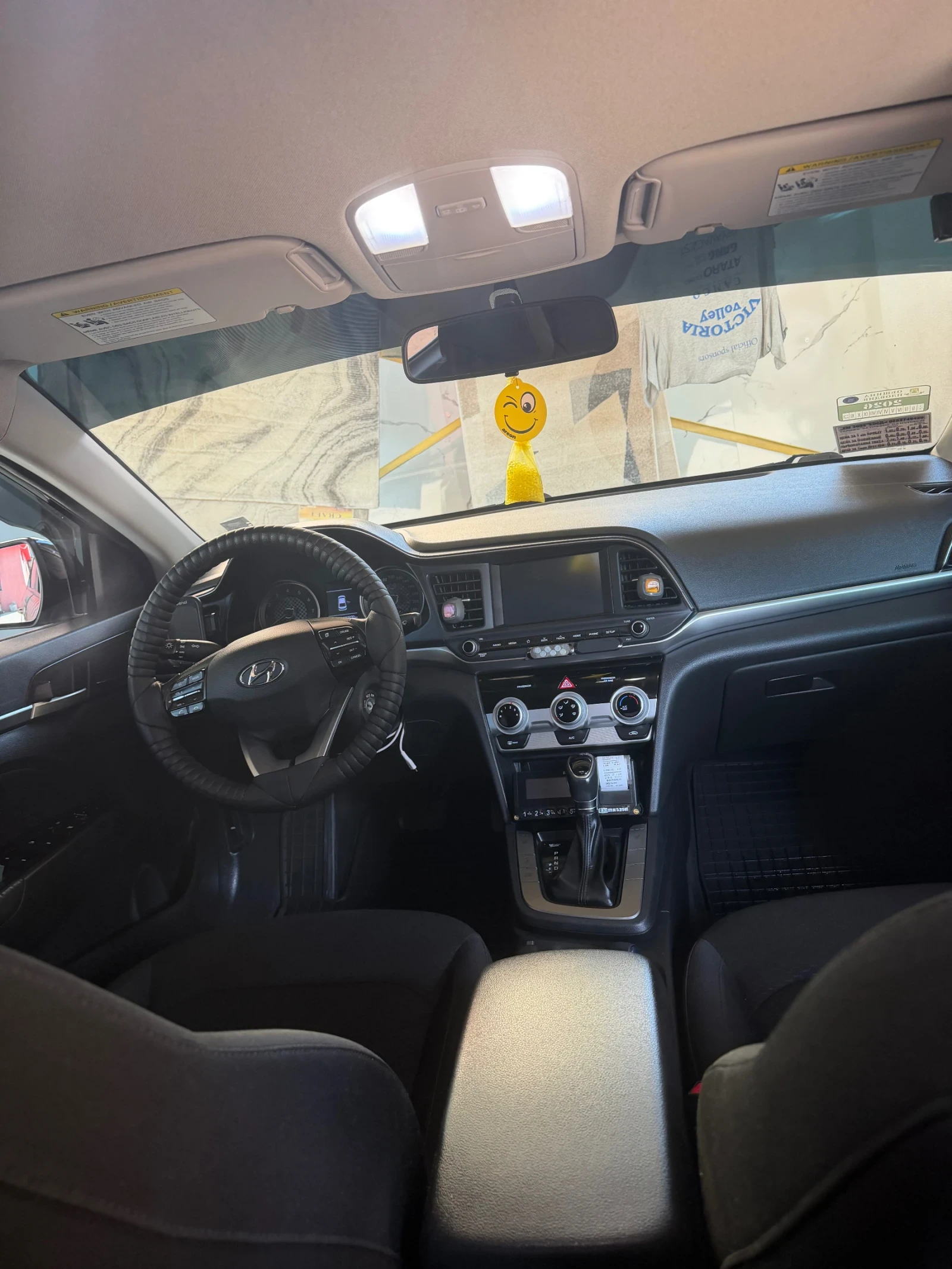 Hyundai Elantra, снимка 7 - Автомобили и джипове - 55395186