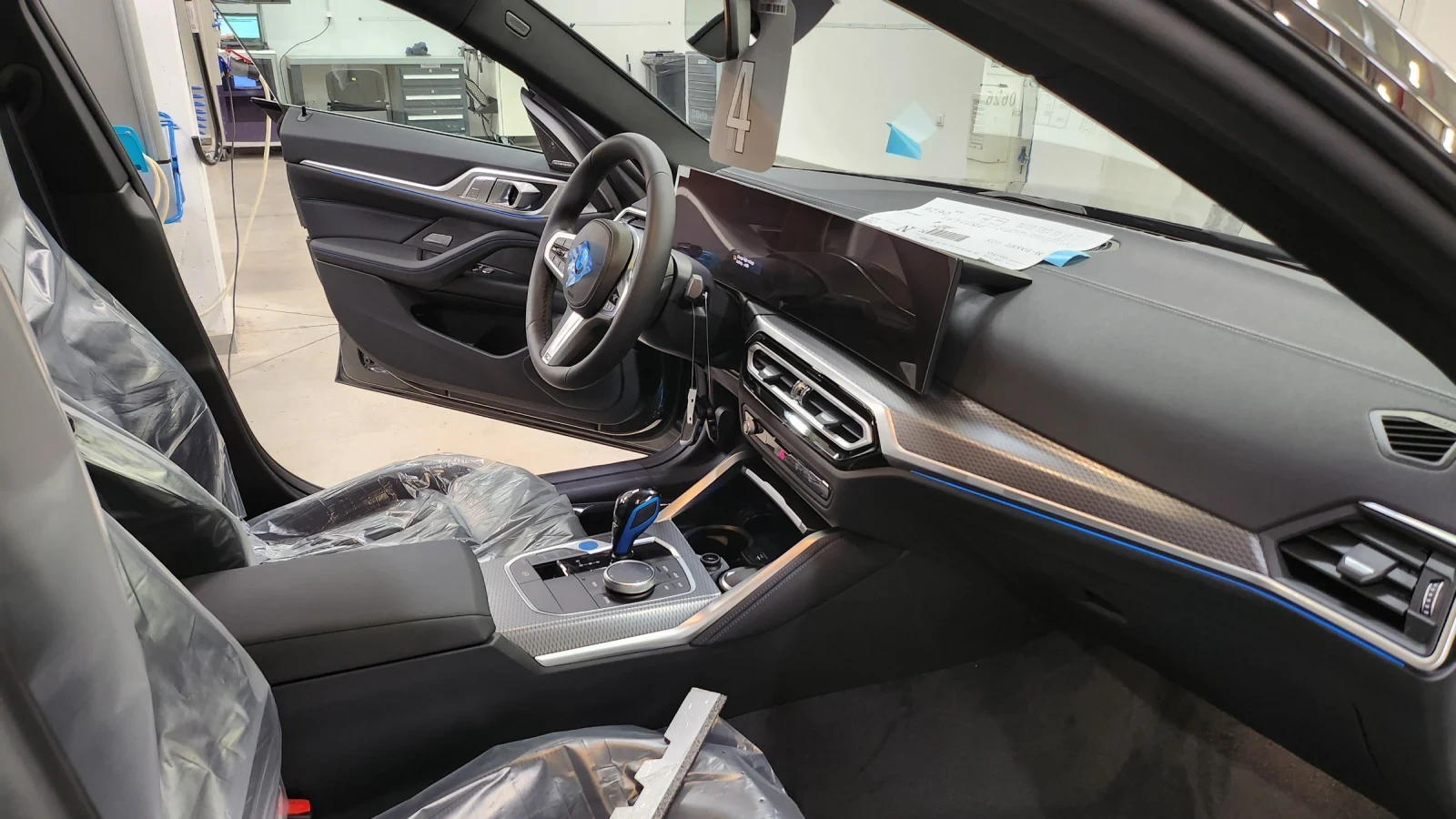 BMW i4, снимка 6 - Автомобили и джипове - 55997197
