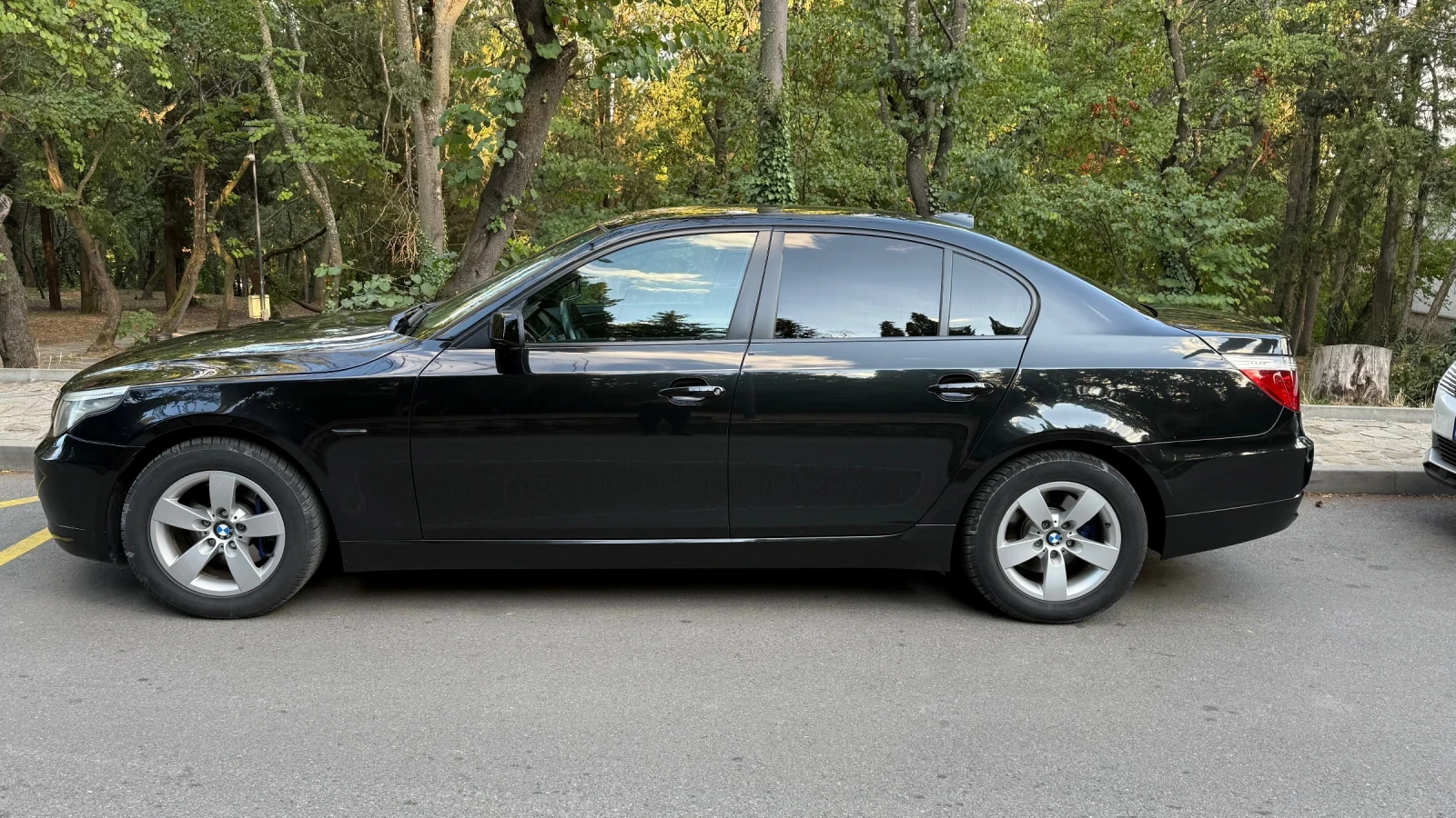 BMW 525, снимка 4 - Автомобили и джипове - 56298797