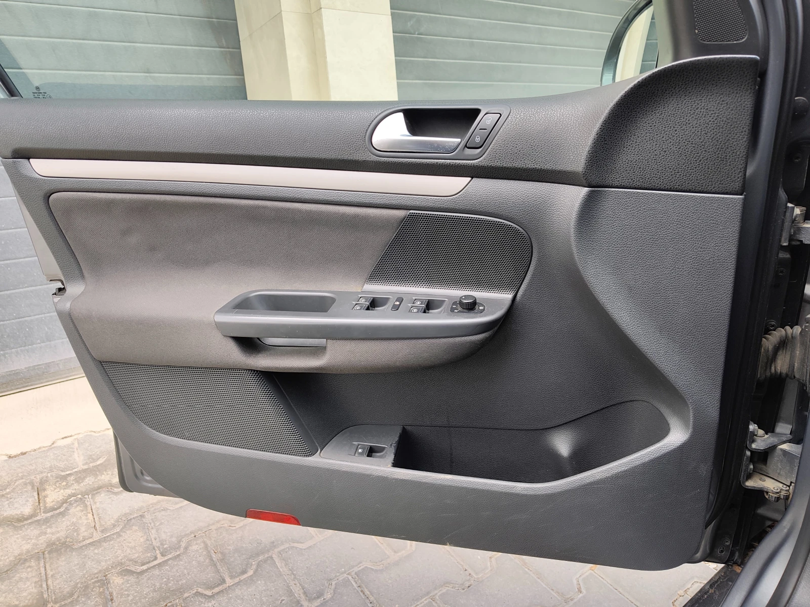 VW Golf, снимка 8 - Автомобили и джипове - 56372407