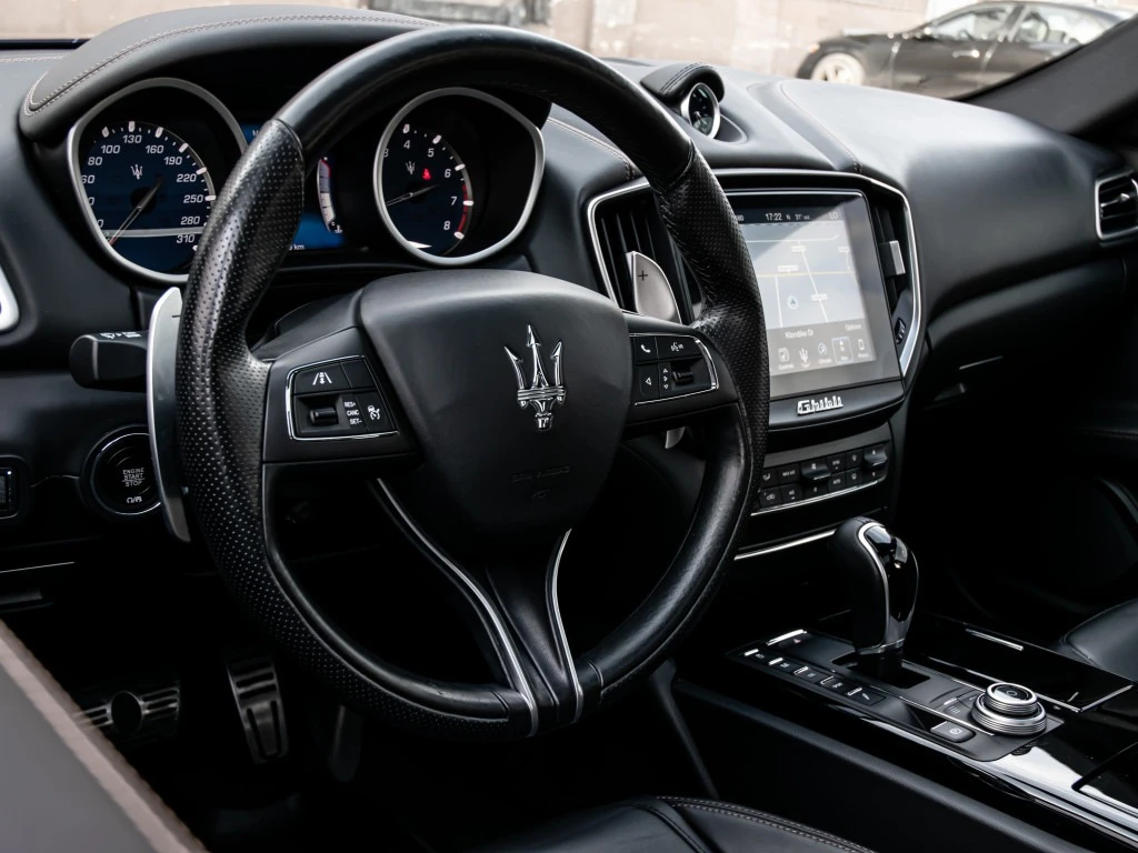 Maserati Ghibli SQ4 AWD, снимка 7 - Автомобили и джипове - 56515112