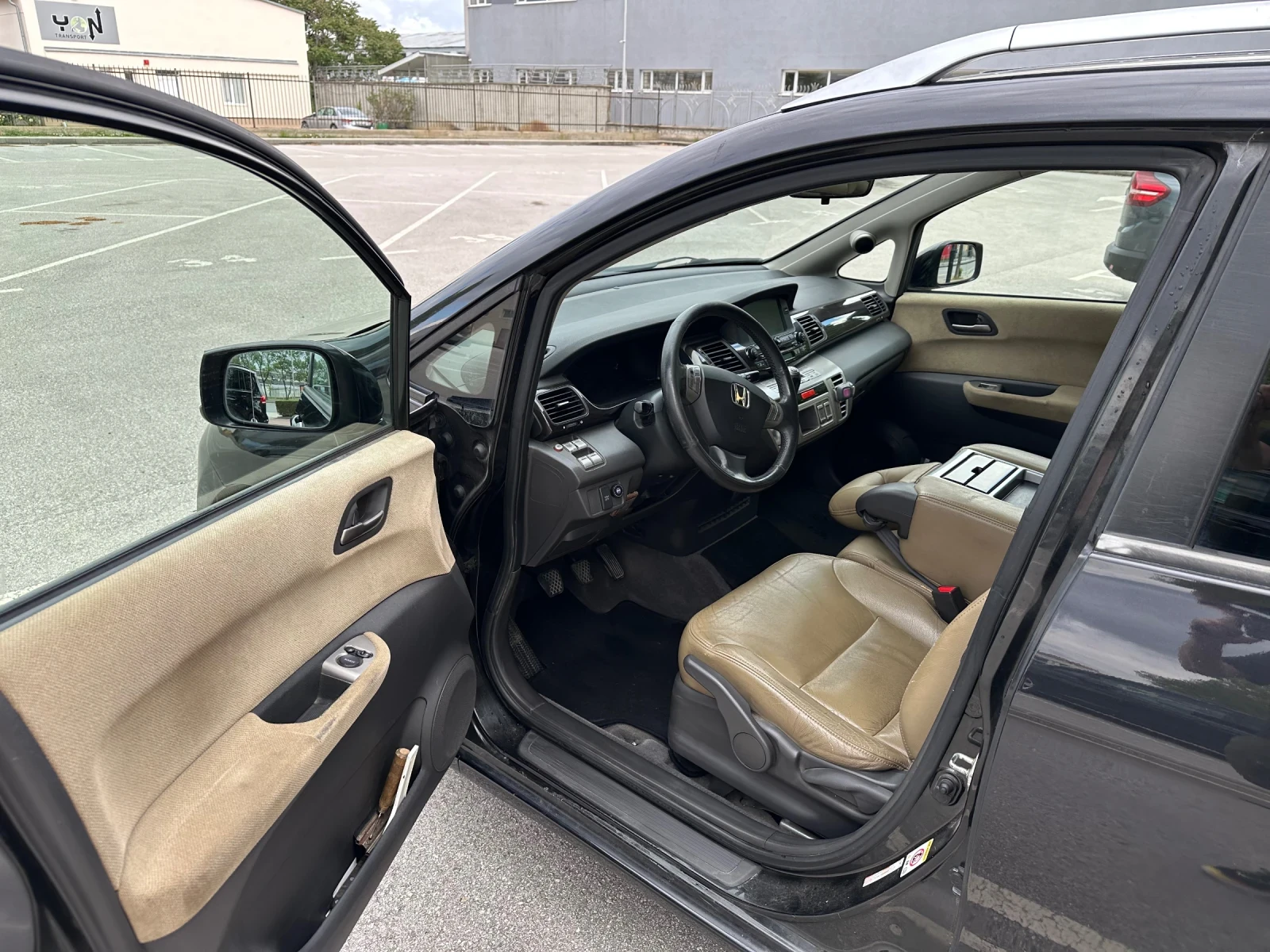 Honda Fr-v, снимка 8 - Автомобили и джипове - 56452342