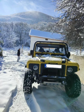     Land Rover Defender 90