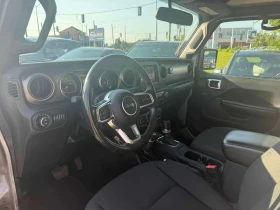 Jeep Gladiator Sport S  CARFAX | Auto.bg — изображение 9