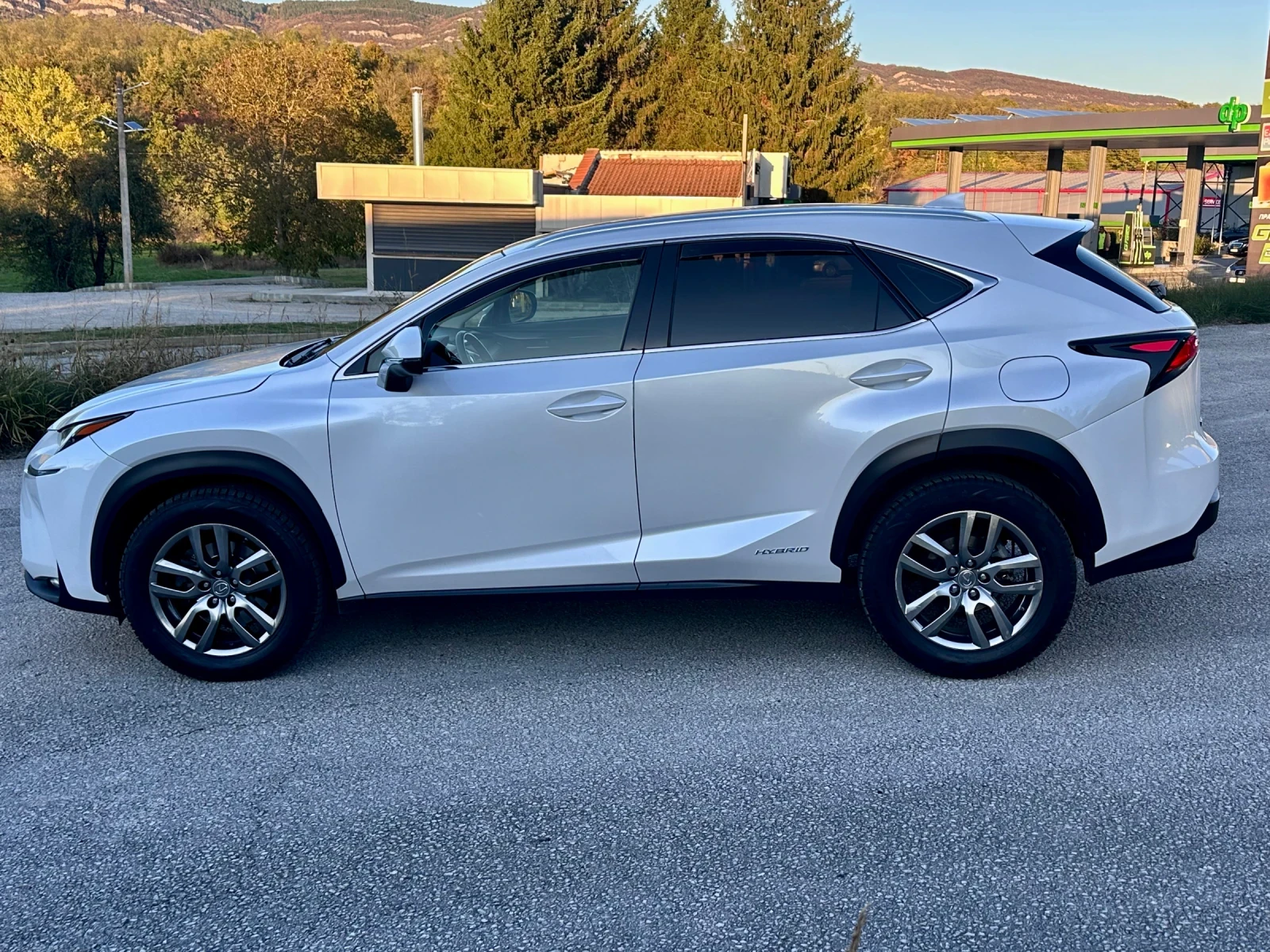 Lexus NX 300h 2.5 2016 107 хил км ТОП СЪСТОЯНИЕ !!!!! - изображение 4