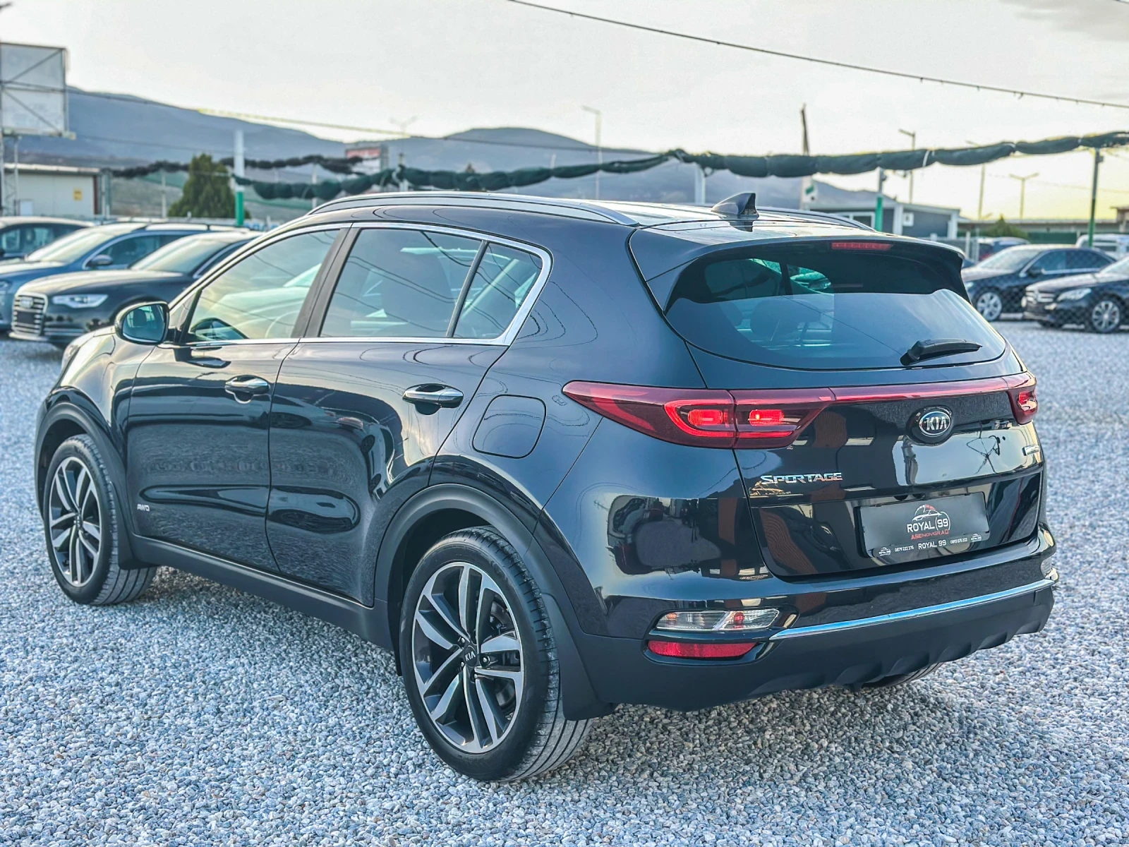 Kia Sportage 2.0 CRDI 4X4 АВТОМАТ 1 СОБСТВЕНИК - изображение 4