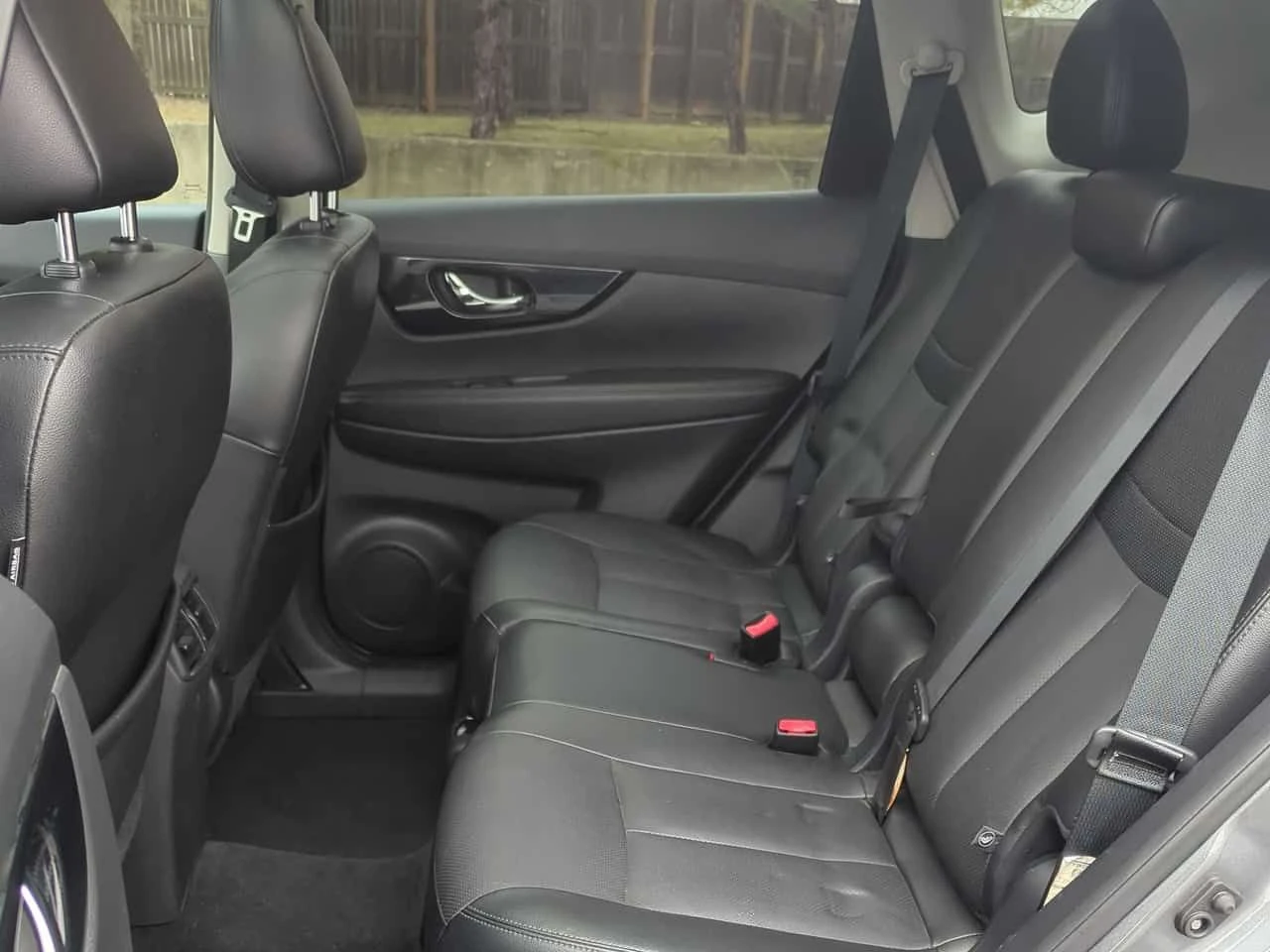 Nissan Rogue * AWD 4dr * CARFAX * ЦЕНА ДО БГ, снимка 15 - Автомобили и джипове - 53740136