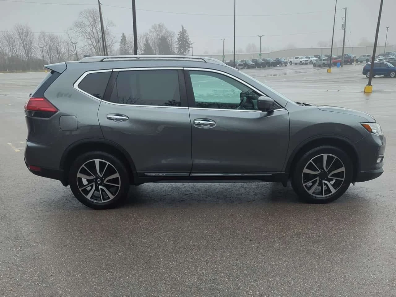 Nissan Rogue * AWD 4dr * CARFAX * ЦЕНА ДО БГ, снимка 3 - Автомобили и джипове - 53740136
