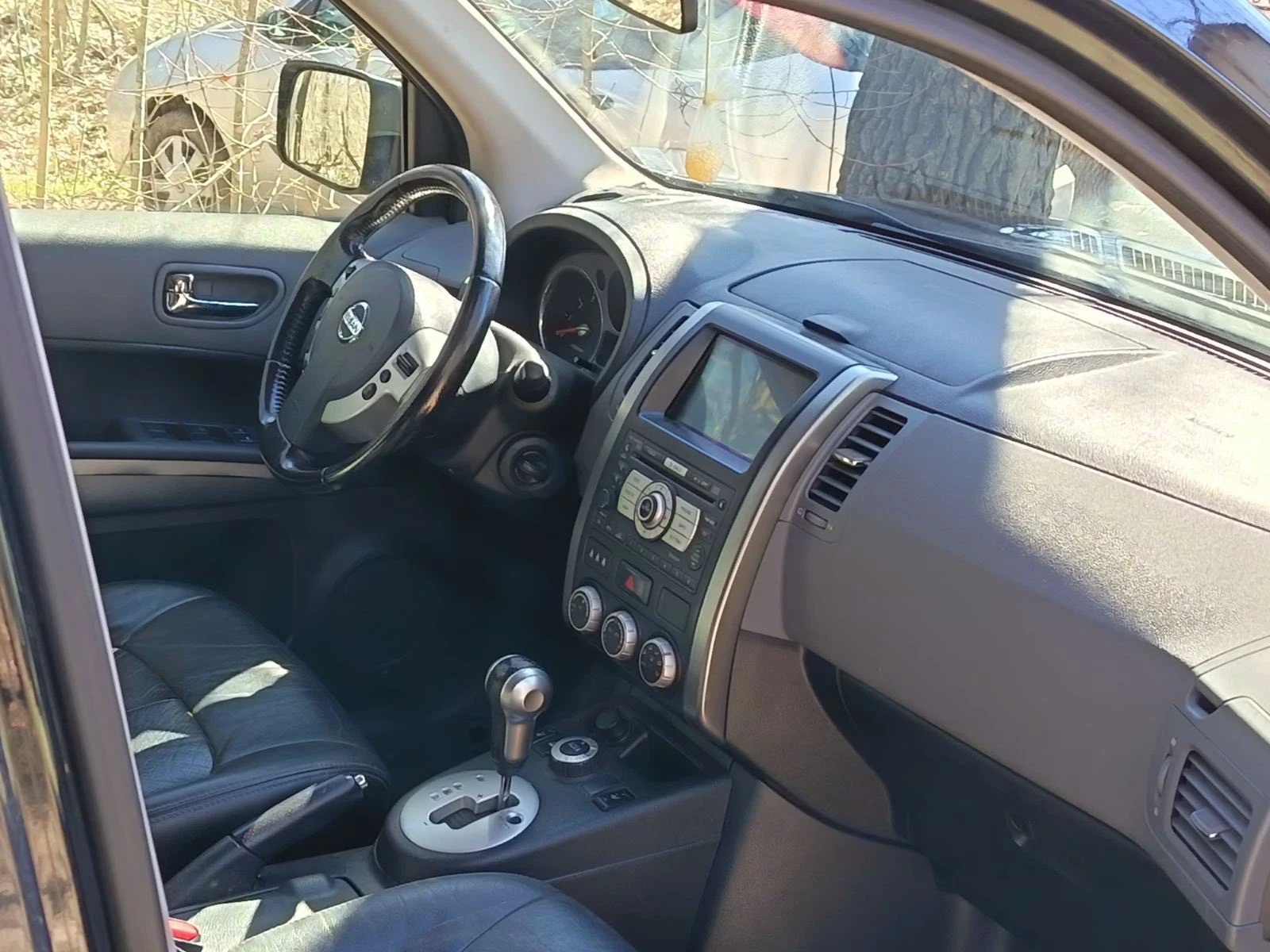 Nissan X-trail 2, 5 i, снимка 6 - Автомобили и джипове - 53938214