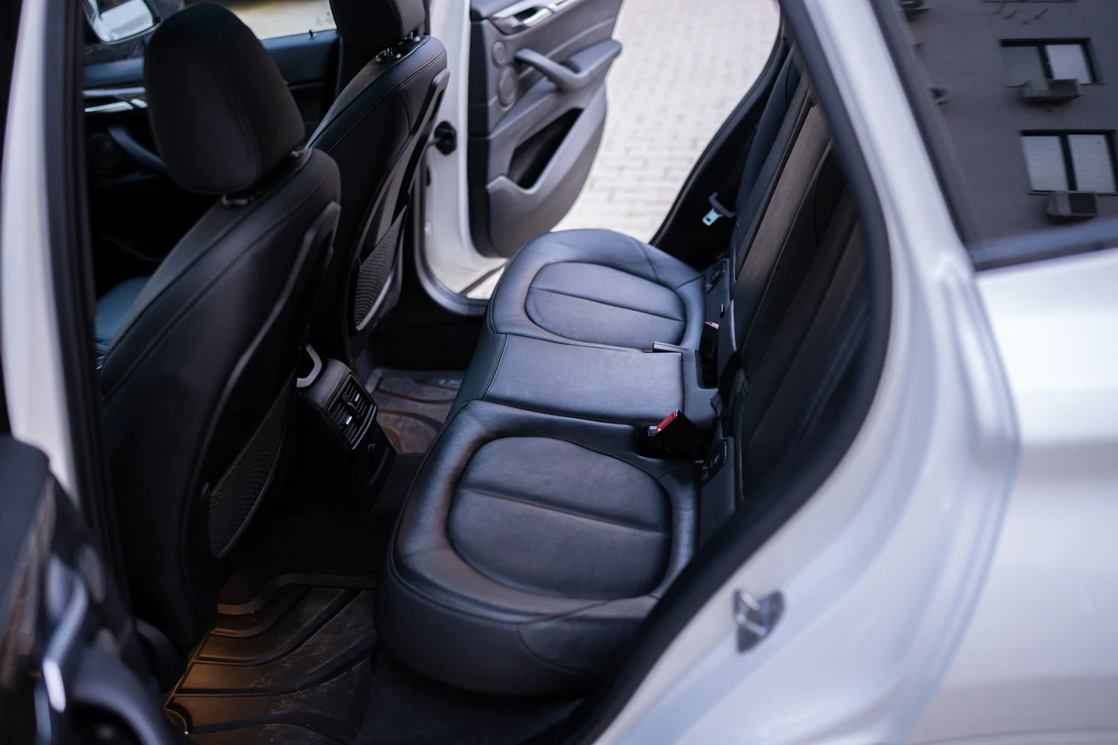 BMW X1 XDrive28i M pack, снимка 12 - Автомобили и джипове - 54294836