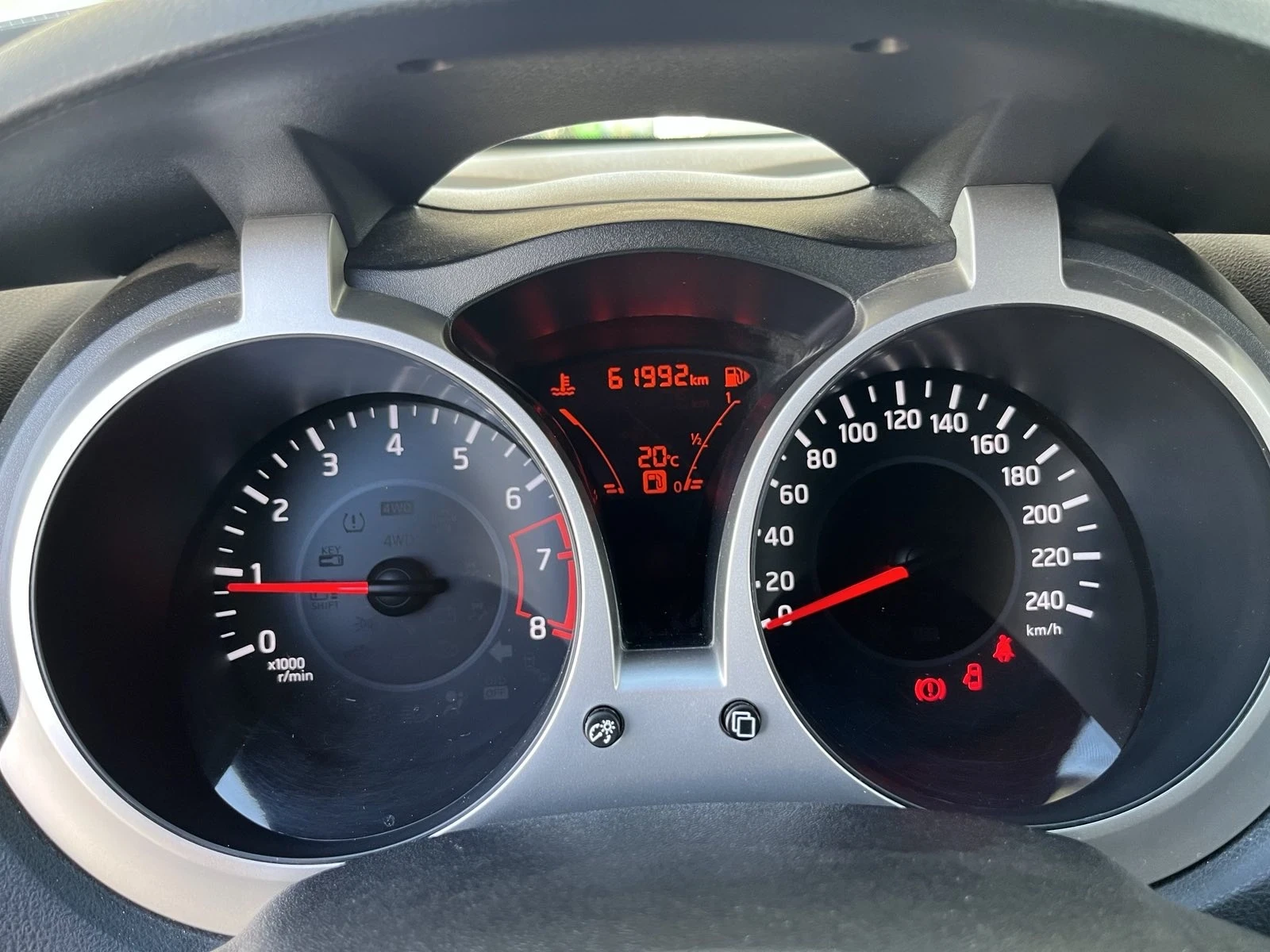 Nissan Juke бензин, снимка 2 - Автомобили и джипове - 54457304